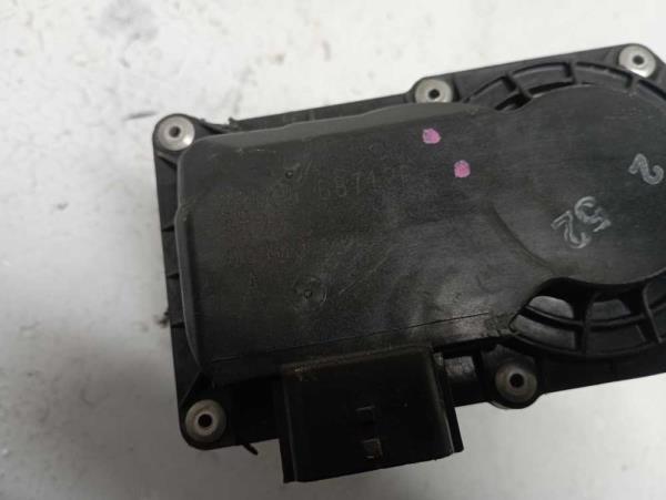 BOITIER PAPILLON RENAULT/DACIA - Vue 3